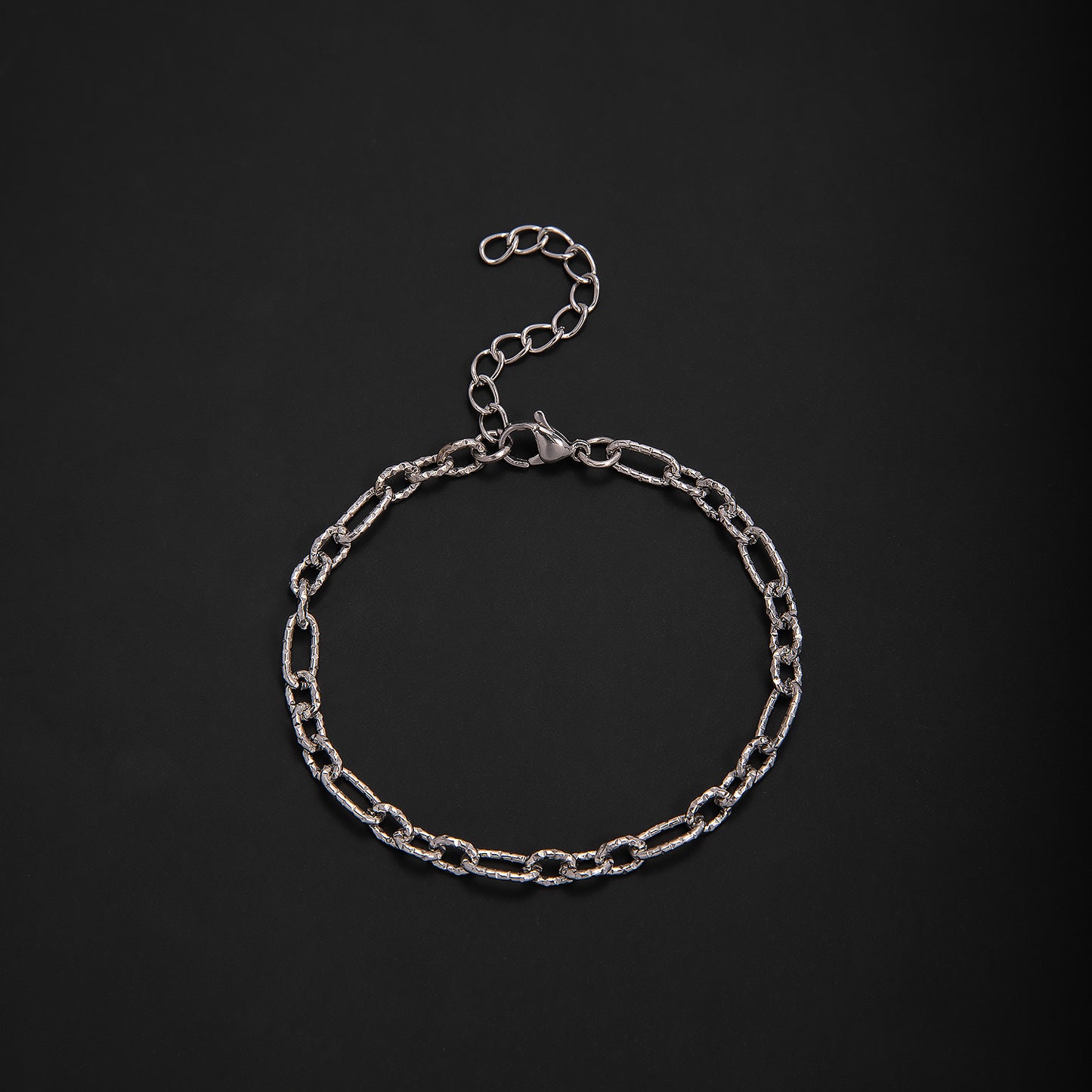 Interlaced Metal Link Bracelet Acalora