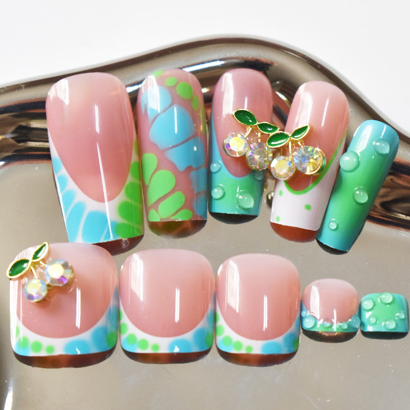 Artistic Nail Art Set with Floral Accents Acalora