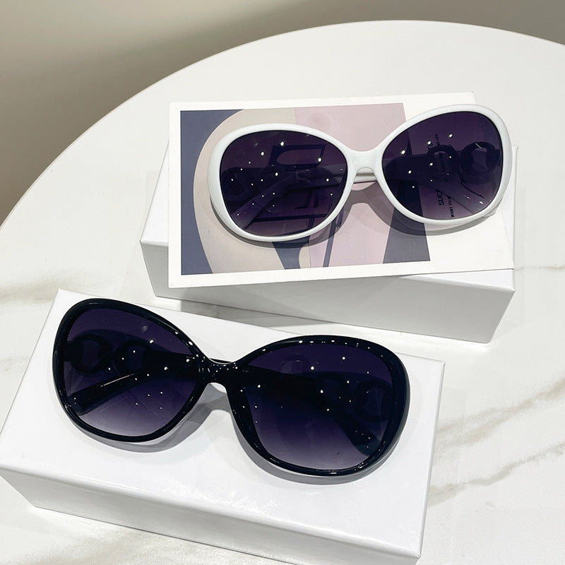 Women's Oversized Sunglasses with UV Protection and Trendy Design Bowlift