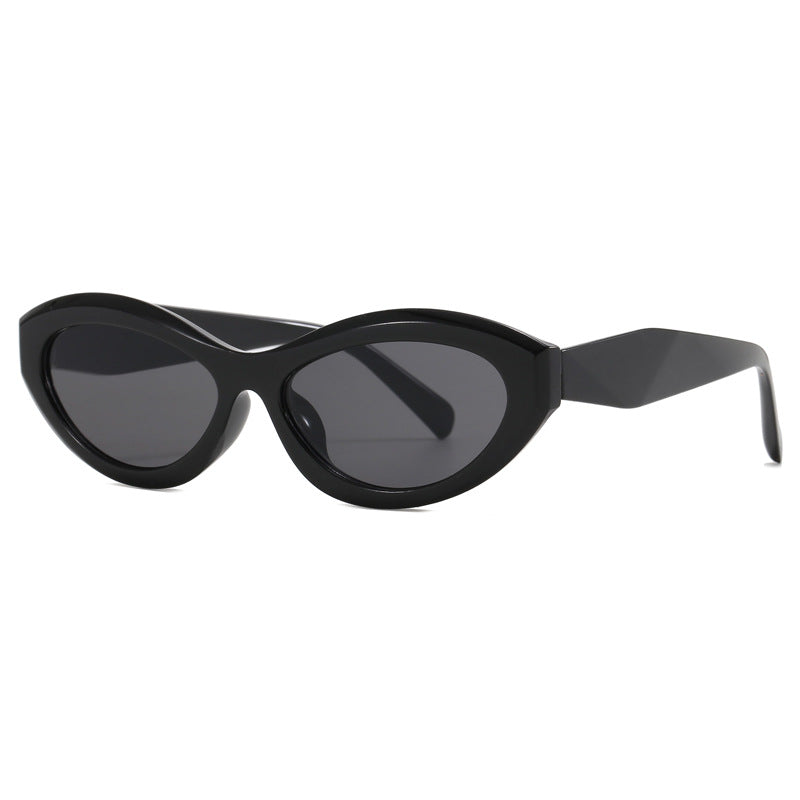 Women's Cat-Eye Sunglasses with Wide Frame and UV Protection Bowlift