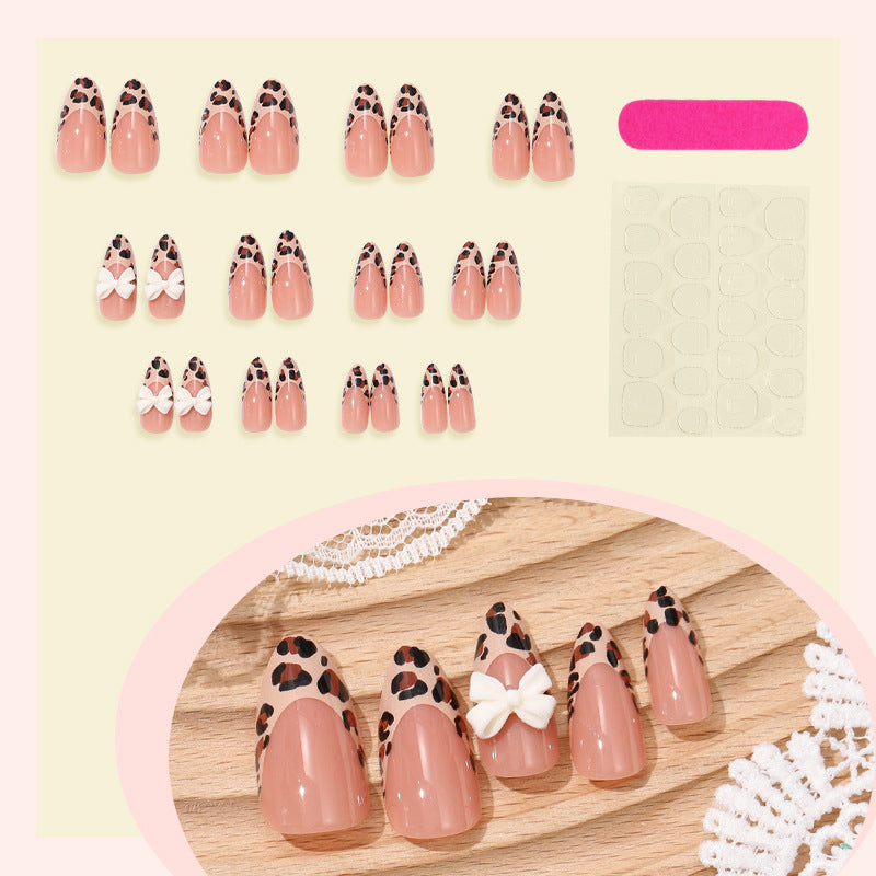 Elegant Animal Print Press-On Nail Set Acalora