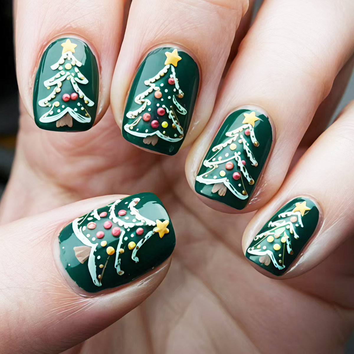 Festive Christmas Tree Nail Art Acalora
