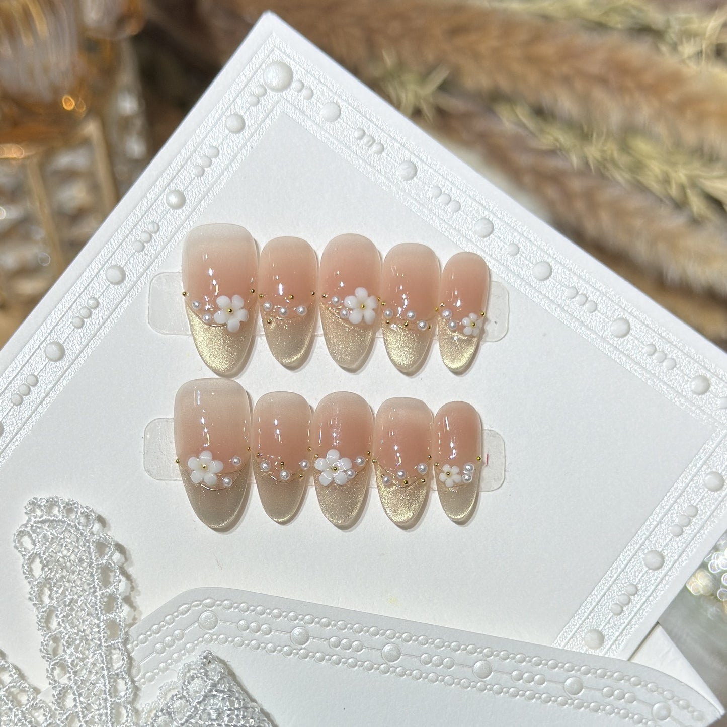 Decorative Press-On Nail Art Set with Floral Accents Acalora