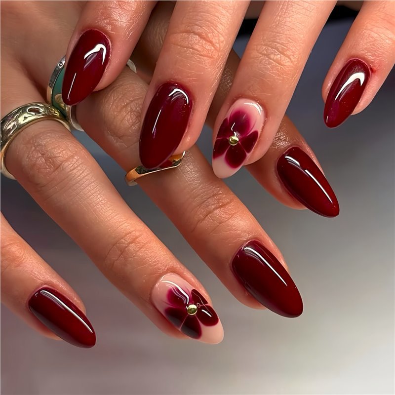 Elegant Floral Press-On Nail Set Acalora