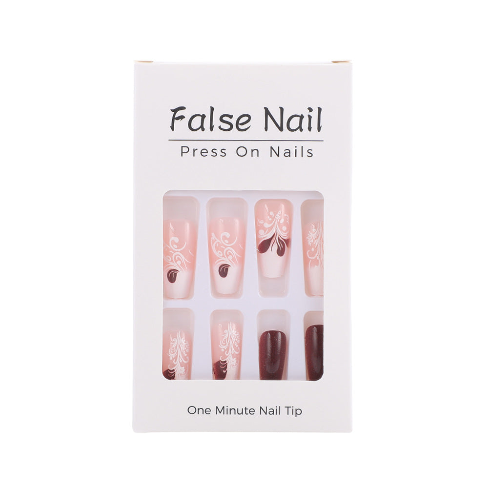 Artificial nails in elegant vintage design Acalora