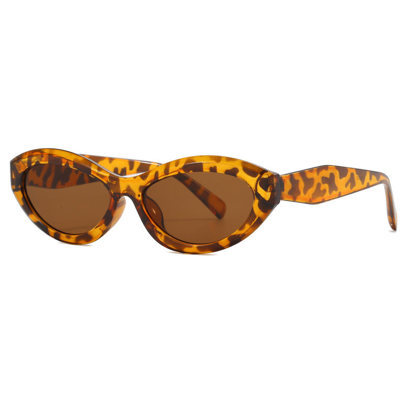 Women's Cat-Eye Sunglasses with Wide Frame and UV Protection Bowlift