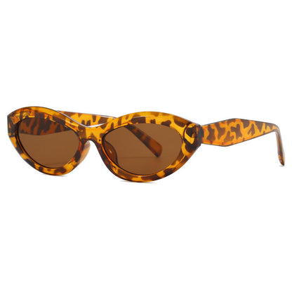 Women's Cat-Eye Sunglasses with Wide Frame and UV Protection Bowlift
