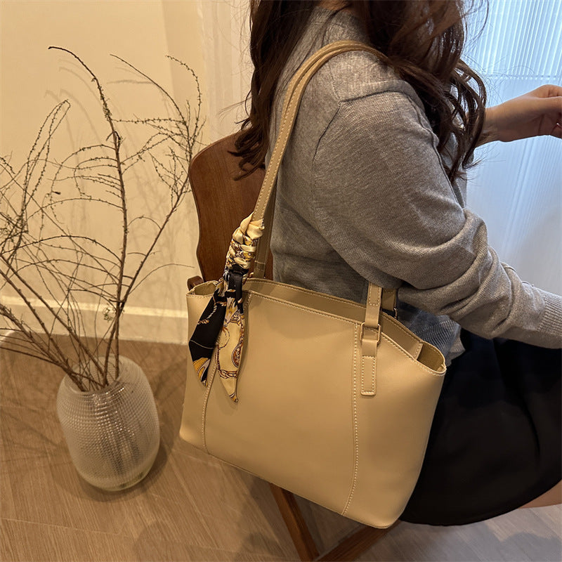 Elegant Structured Tote Bag Acalora
