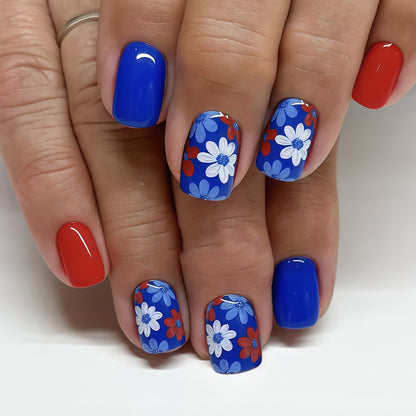 Seasonal Themed Press-On Nail Art Set Acalora