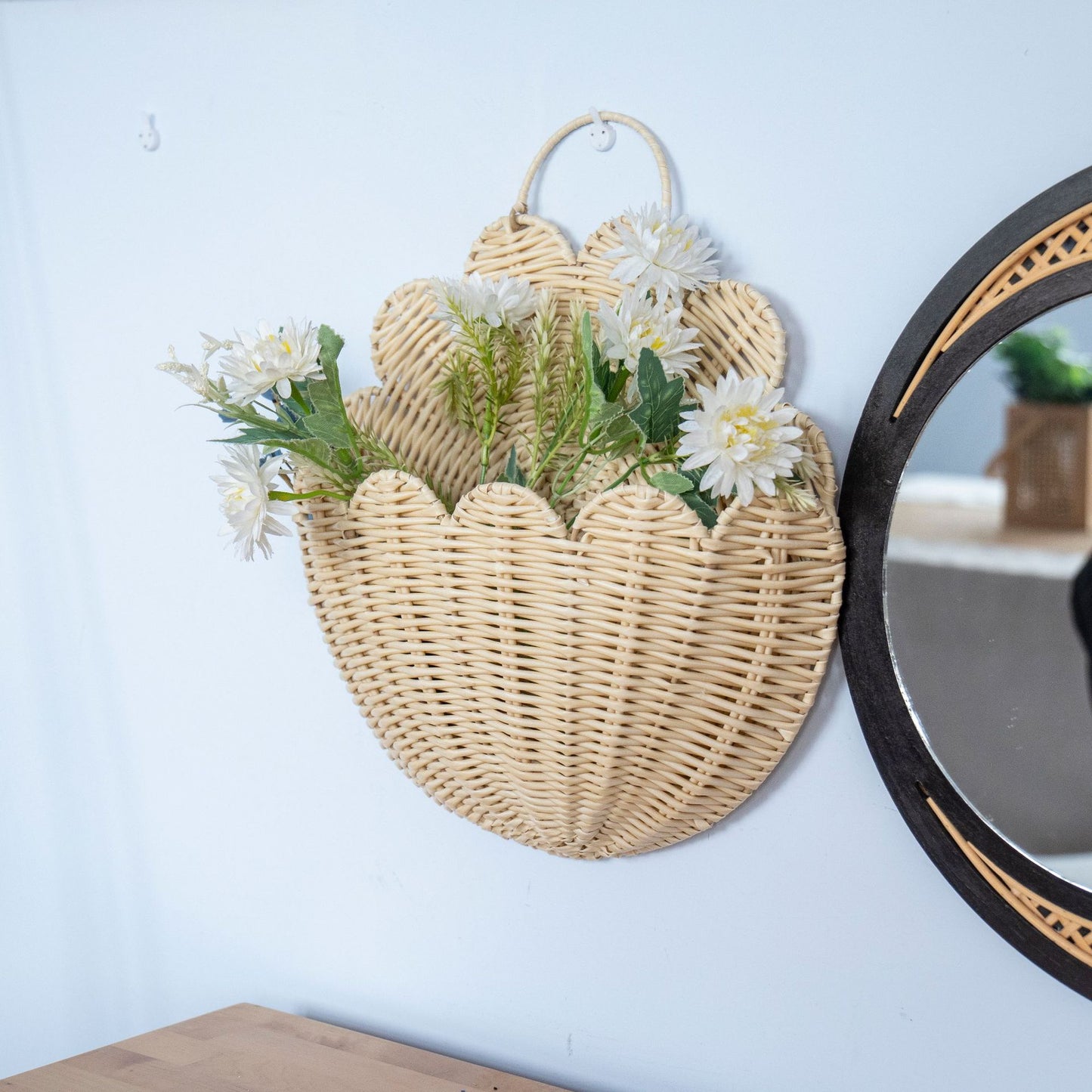 Handwoven wall basket with wave pattern Acalora
