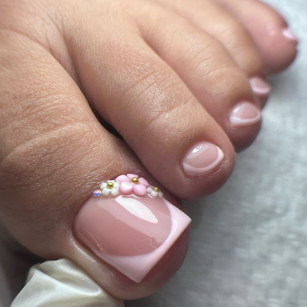 Artificial nails for elegant foot care Acalora