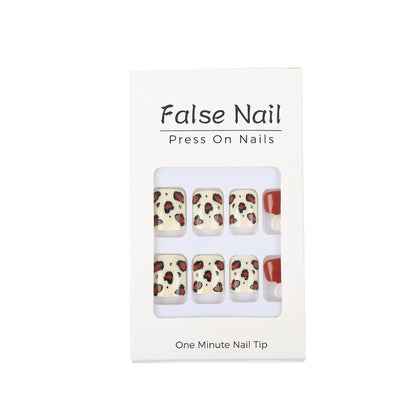 Creative and elegant art nails Acalora