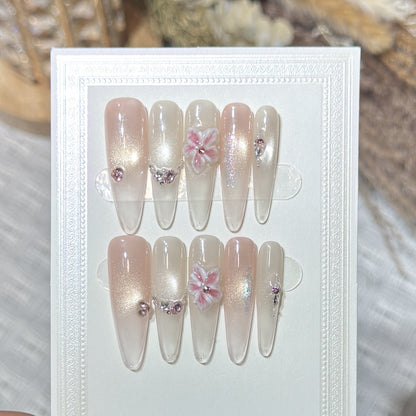 Artistic Floral-Accent Press-On Nail Set Acalora