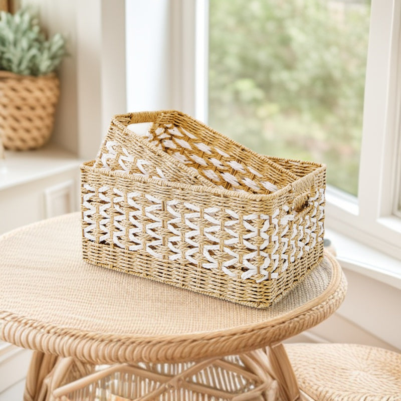 Decorative basket made of natural fiber with elegant design Acalora