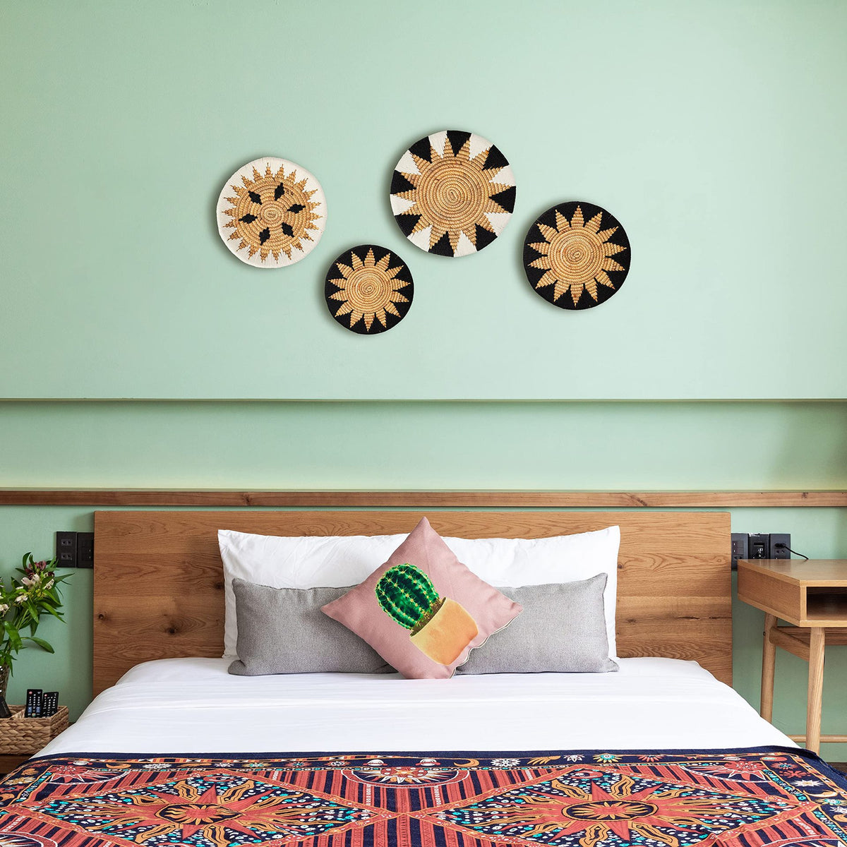 Round Table Coaster Made of Natural Materials Acalora