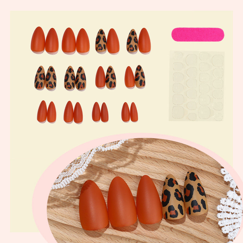 Chic Artistic Press-On Nail Set Acalora
