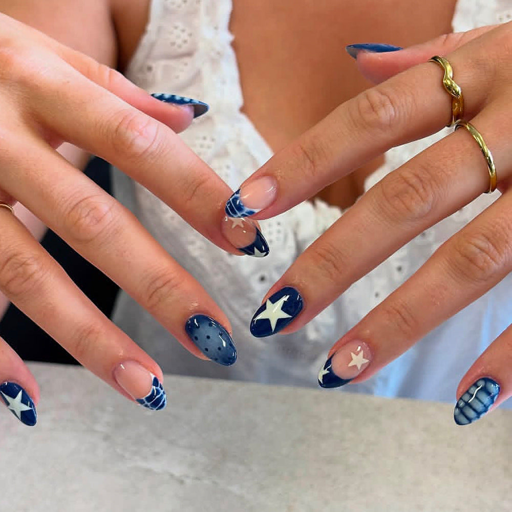 Artistic Ocean-Inspired Press-On Nail Set Acalora