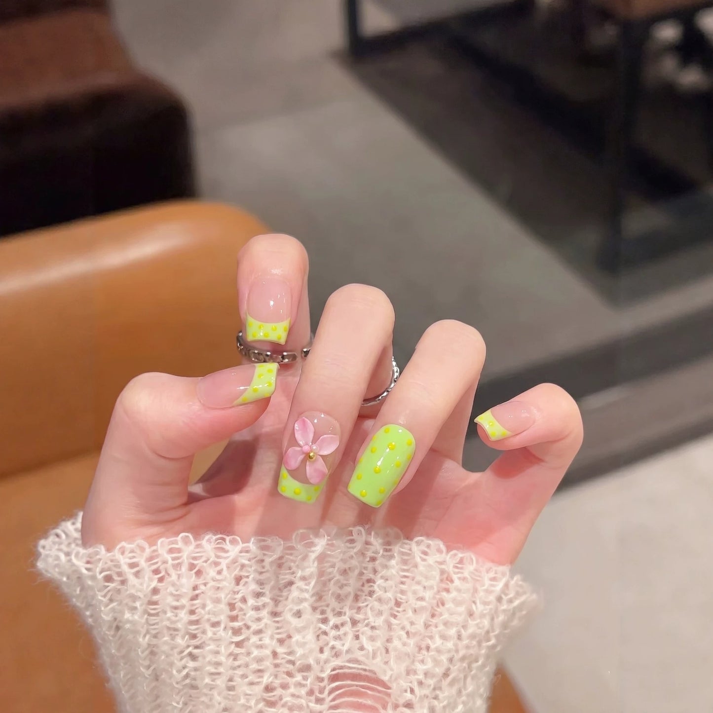 Acrylic Floral Design Press-On Nail Set Acalora