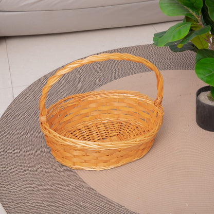 Handcrafted basket with practical handle