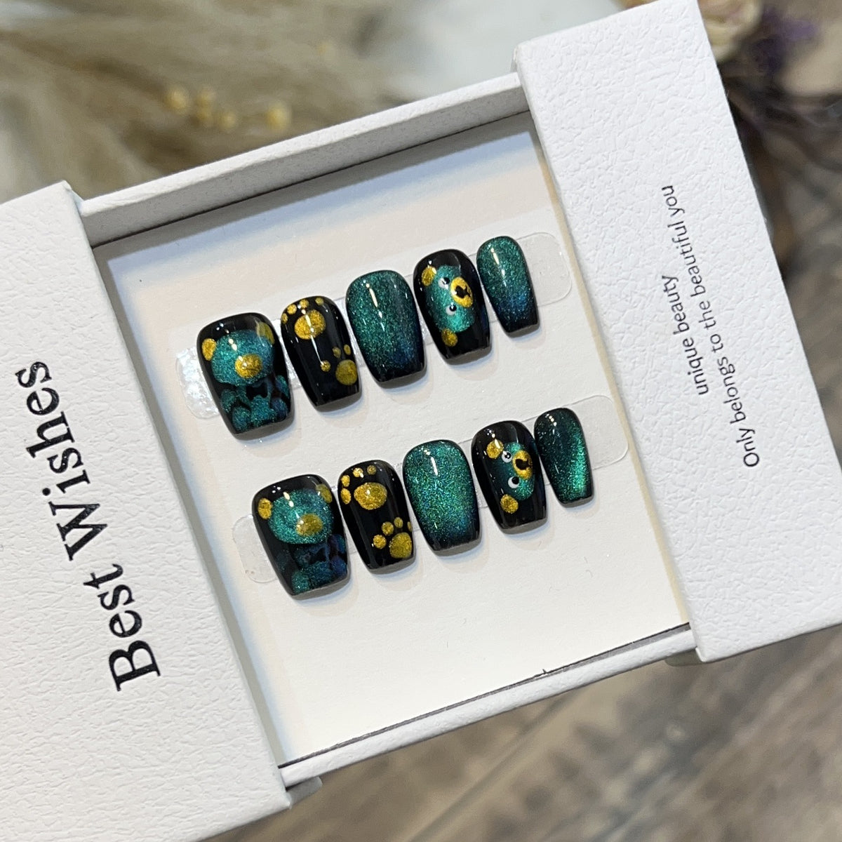 Artistic Press-On Nail Set with Playful Floral and Glitter Accents Acalora