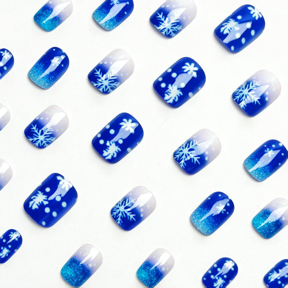 Winter-Themed Snowflake Nail Art Acalora