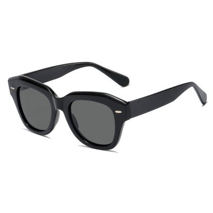 Women stylish sunglasses in modern design with transparent frame Bowlift