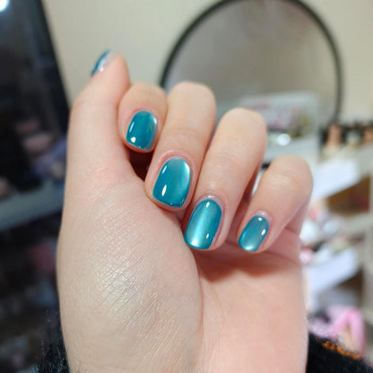 Premium Gel Finish Press-On Nail Set Acalora