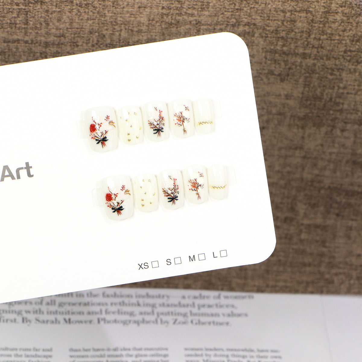Floral Decorative Press-On Nail Art Set Acalora