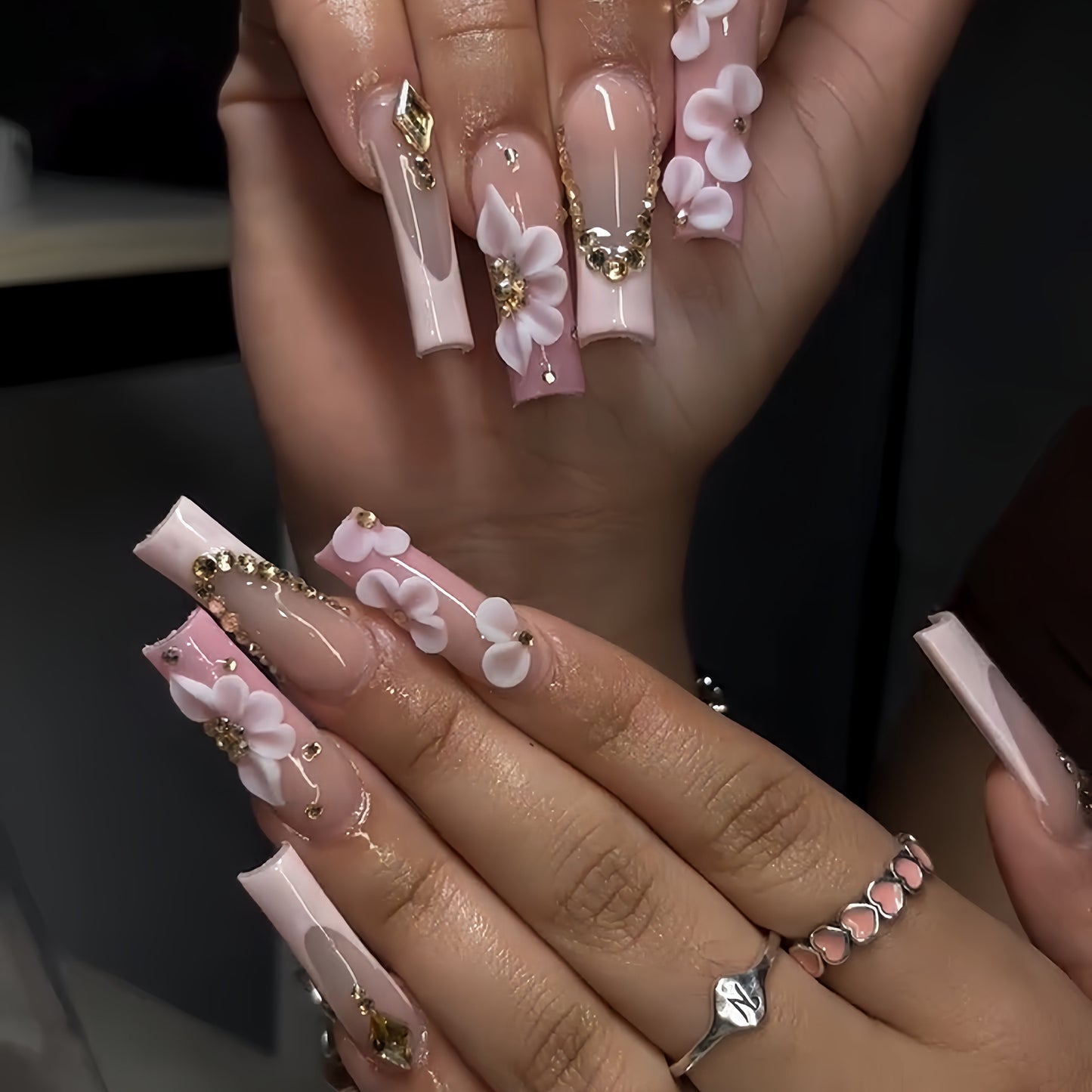 Elegant 3D Floral Press-On Nail Art Acalora