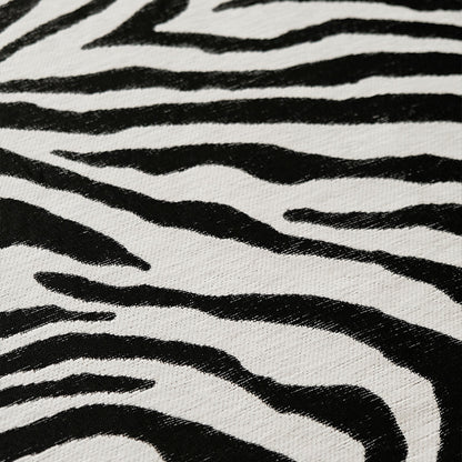 Decorative Checkered Table Cover