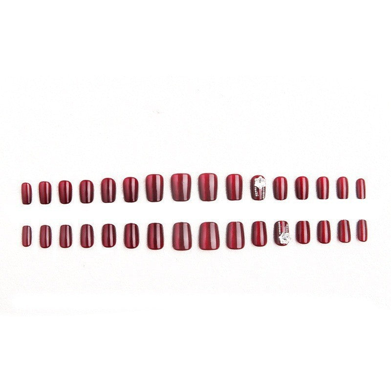 Artificial nail set with sparkling accents and glamorous design Acalora