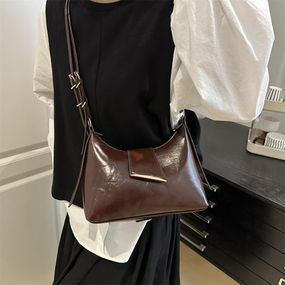 Luxurious Patent Leather Shoulder Bag Acalora