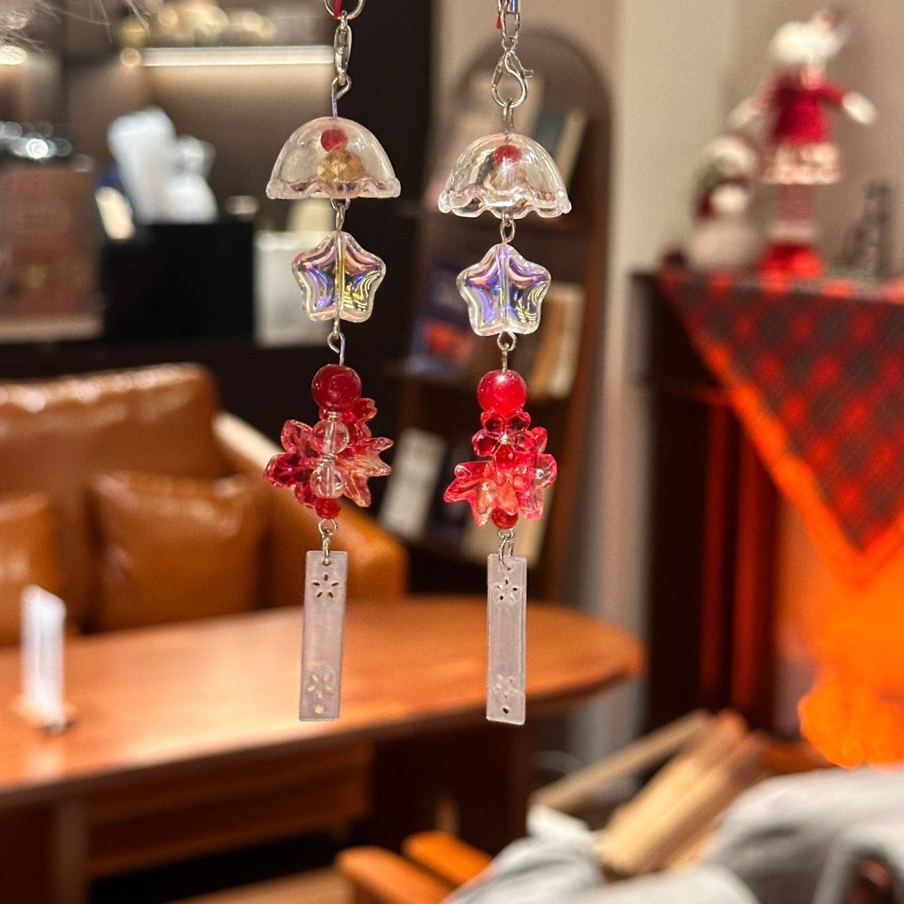 Decorative Floral Pendant Charm Acalora