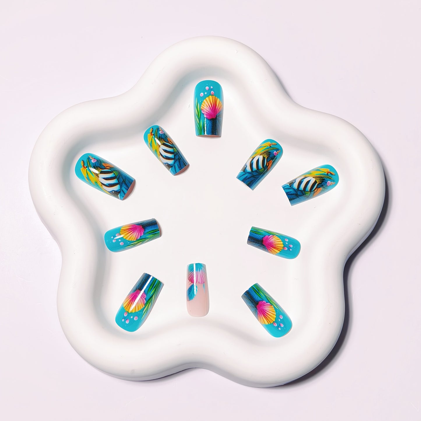 Underwater-Themed Extravagant Nail Art Acalora