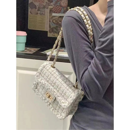 Textured Chain-Detail Crossbody Bag Acalora