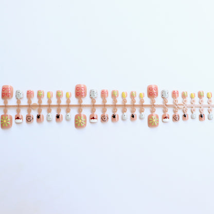 Artistic Themed Press-On Nail Collection Acalora