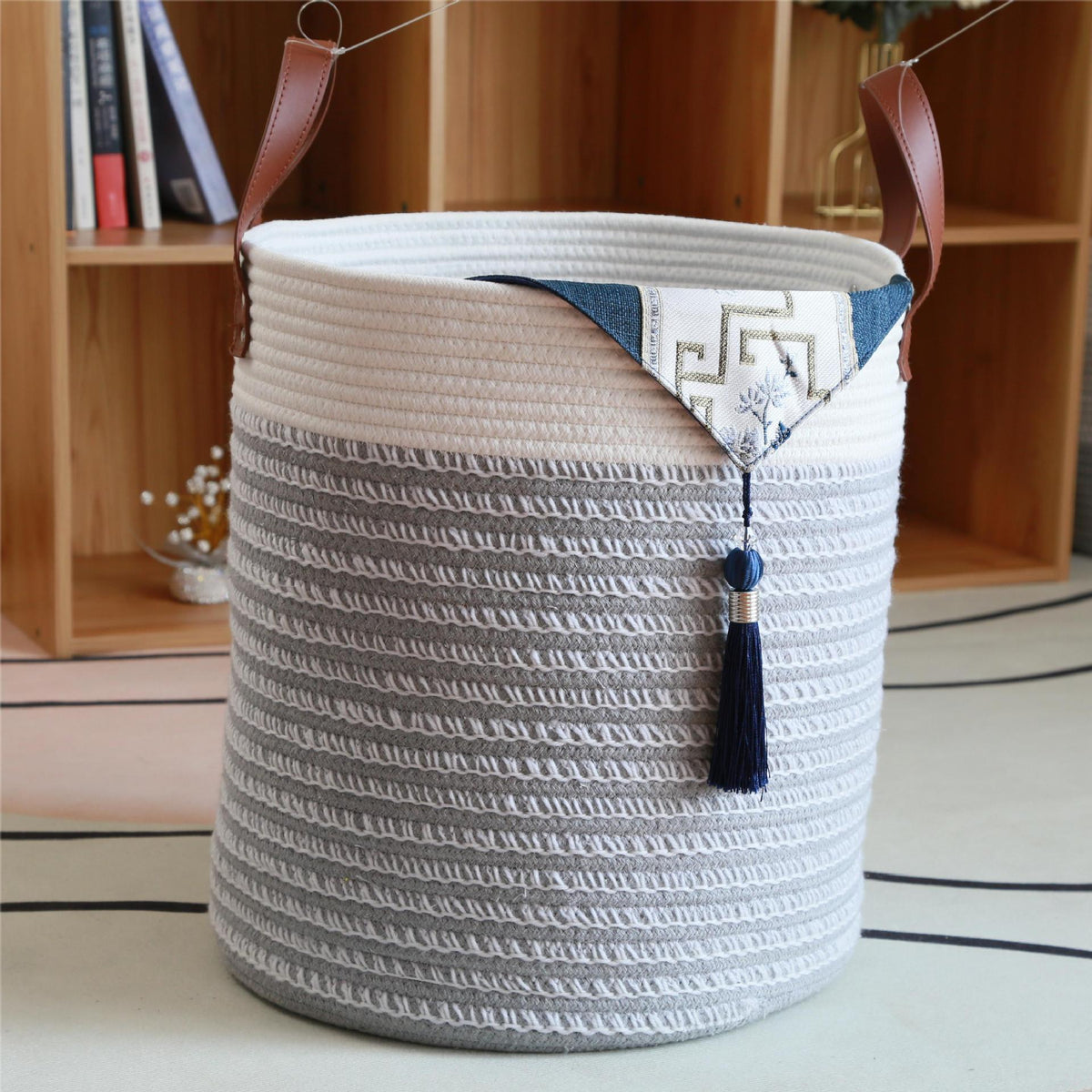 Stylish storage basket Acalora