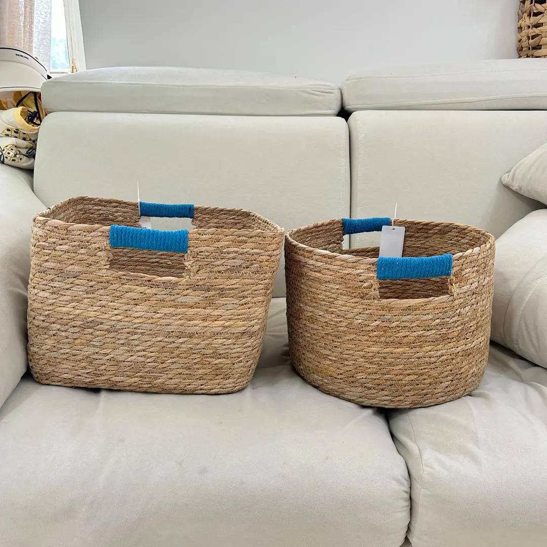 Stylish storage basket made of woven natural fibers Acalora