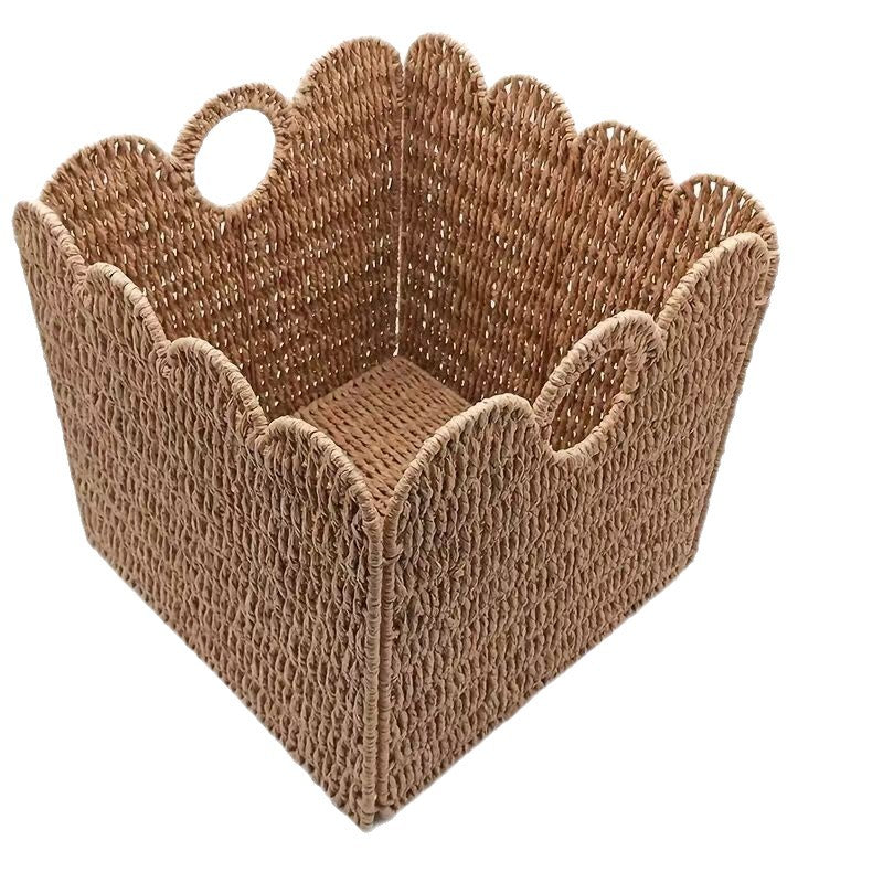 Decorative storage basket made of natural material Acalora
