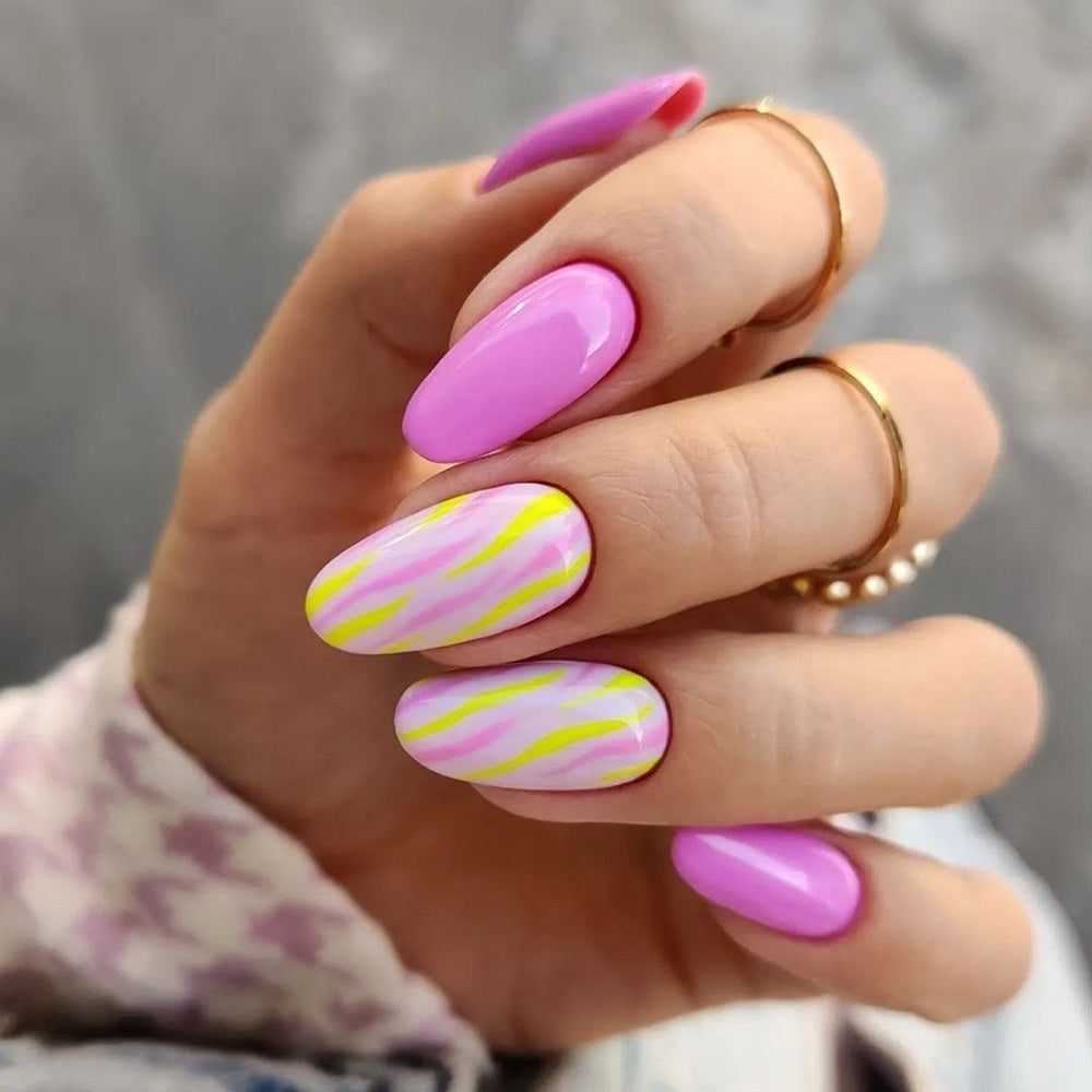 Artificial nails with modern graphic design Acalora