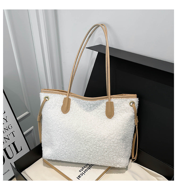 Oversized Faux Fur Tote Bag Acalora