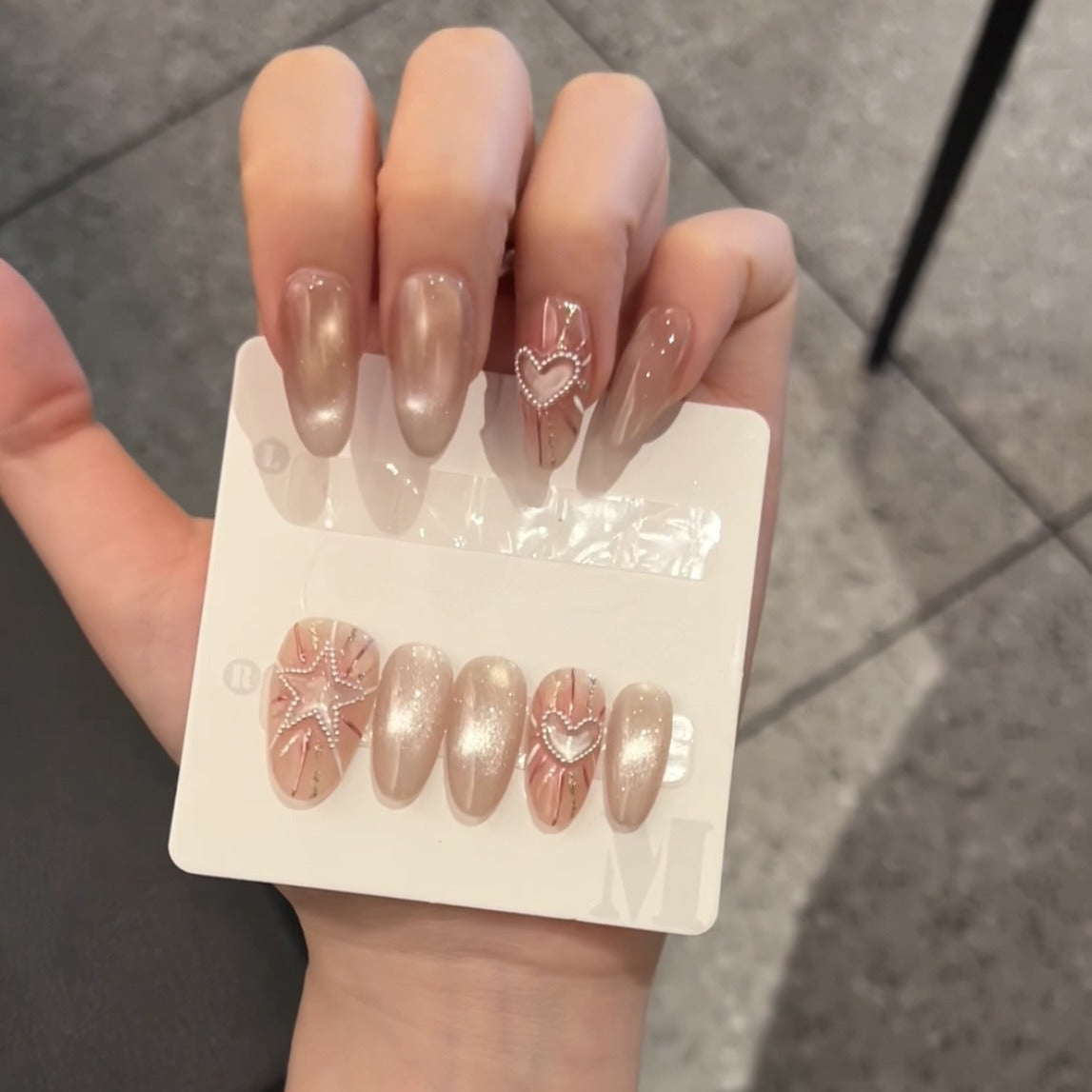 Fashionable Press-On Nail Set with Glamorous Star and Heart Designs Acalora