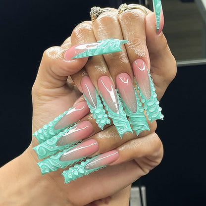 Decorative Press-On Nails With Unique Swirl Design Acalora