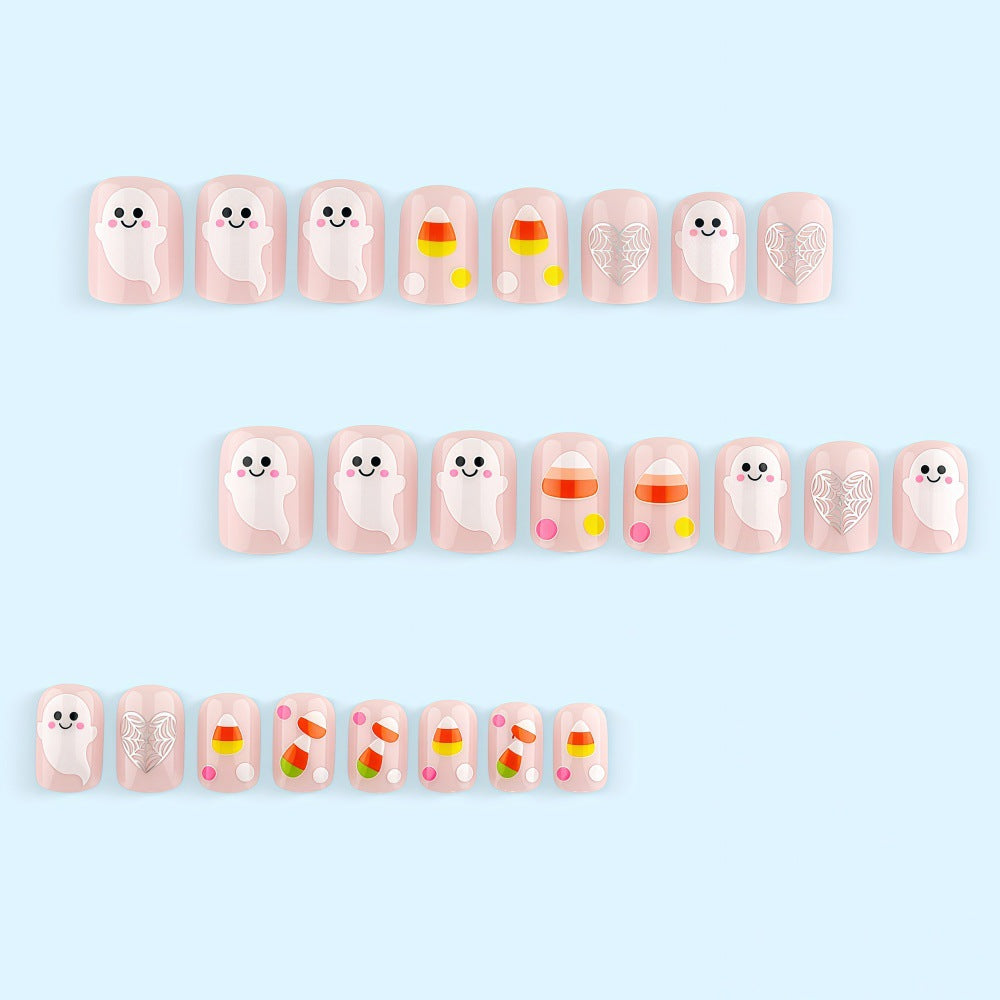 Artificial nails for Halloween with cute ghost motifs Acalora