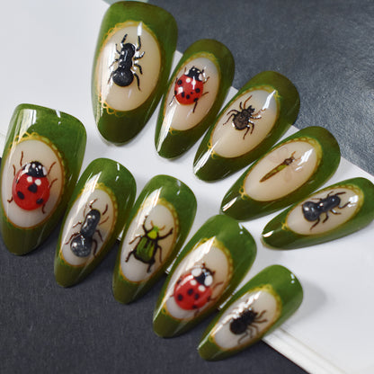 Artistic Insect-Embellished Press-On Nail Art Acalora
