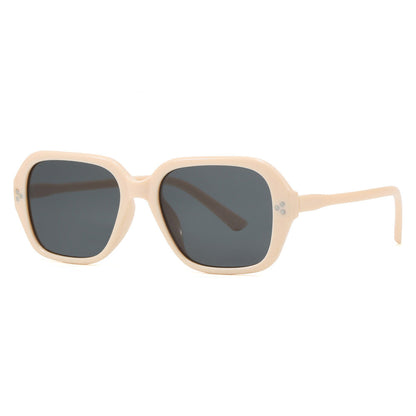 Women's fashionable oversized sunglasses in an elegant design Karnz