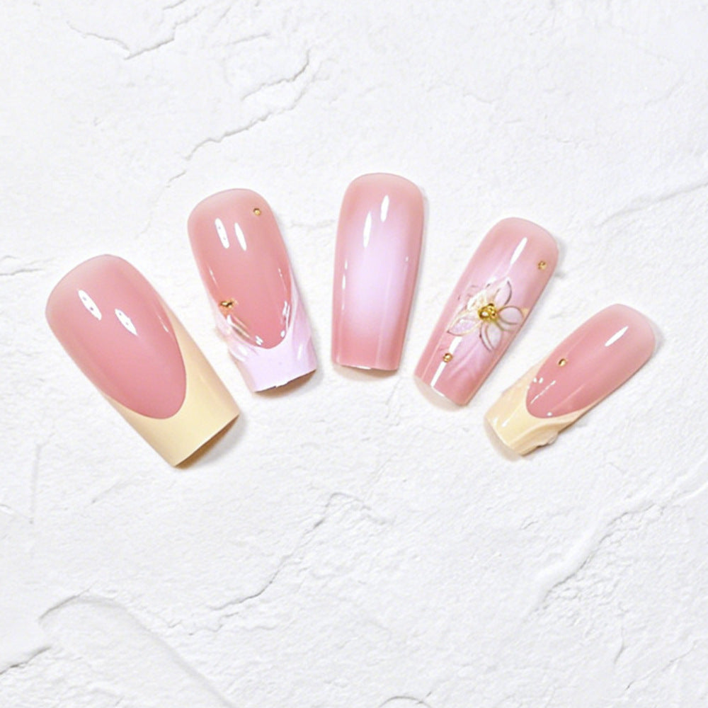 Elegant Floral Accent Press-On Nails Acalora