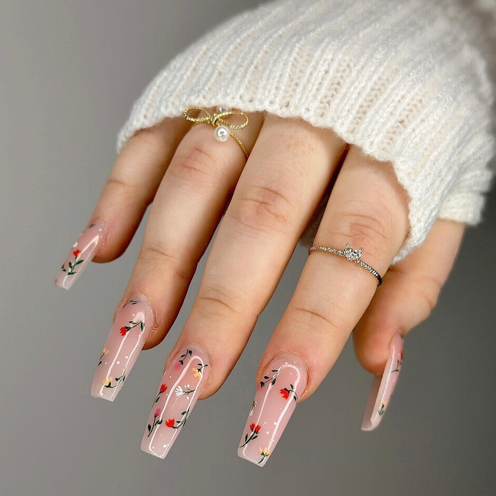 Elegant artificial nails with floral decorations Acalora