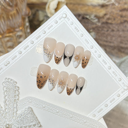 Artistic Leopard-Print Press-On Nail Set Acalora