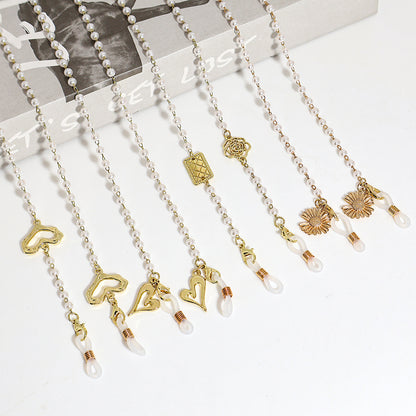 Heart-Shaped Beaded Eyewear Chain Acalora